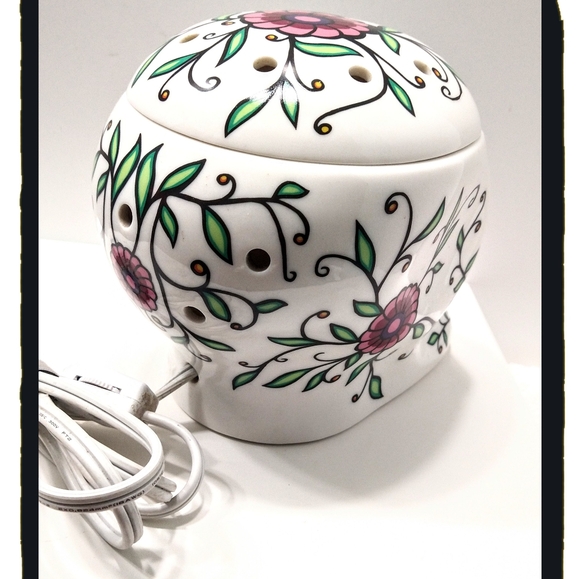 Scentsy ☠️ Dia De Los Muertos ☠️ Sugar Skull ☠️ Electric Wax Warmer - Picture 9 of 10